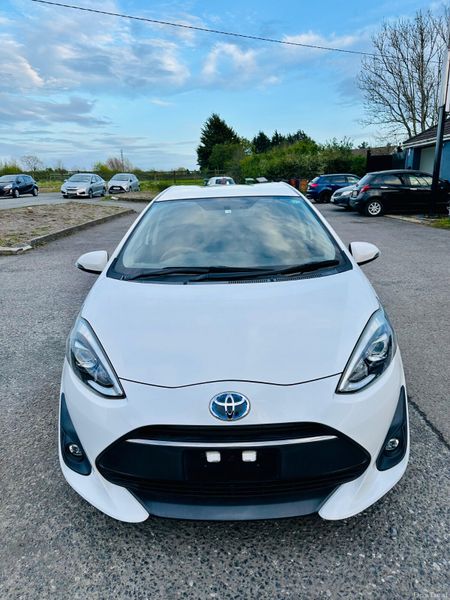 Toyota Aqua 2018 1.5L Petrol Hybrid 385475243