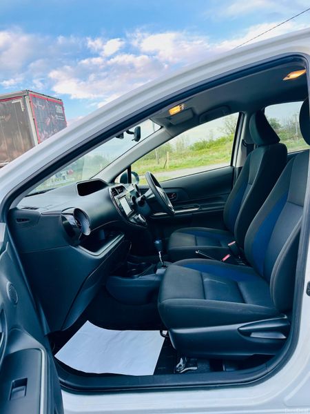 Toyota Aqua 2018 1.5L Petrol Hybrid 385475251