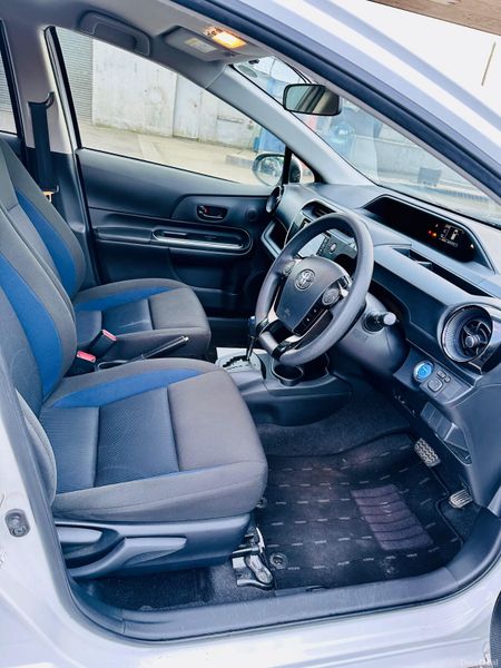 Toyota Aqua 2018 1.5L Petrol Hybrid 385475271