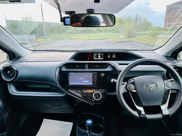 Toyota Aqua 2018 1.5L Petrol Hybrid 385475239