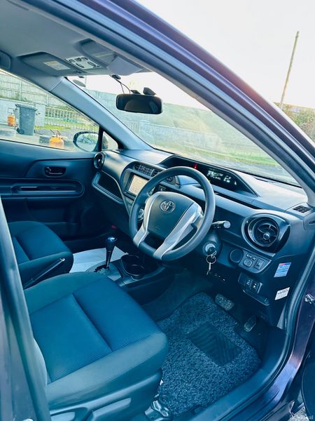 Toyota Aqua 2015 1.5L Petrol Hybrid Automatic 385476503