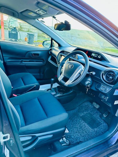Toyota Aqua 2015 1.5L Petrol Hybrid Automatic 385476505