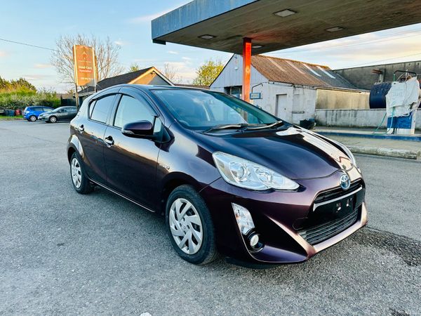 Toyota Aqua 2015 1.5L Petrol Hybrid Automatic 385476507