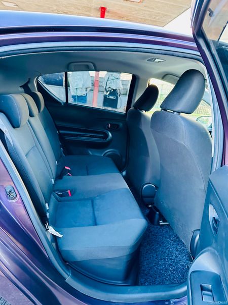 Toyota Aqua 2015 1.5L Petrol Hybrid Automatic 385476511