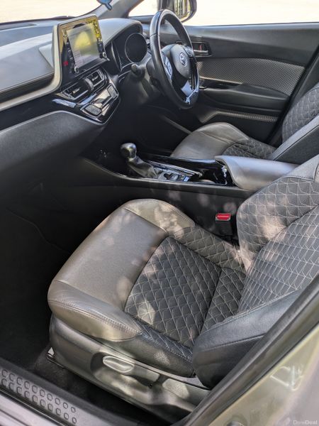 Toyota C-HR SOL /AUTO/  NEW NCT O3/28 385478511