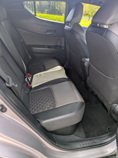 Toyota C-HR SOL /AUTO/  NEW NCT O3/28 385478521