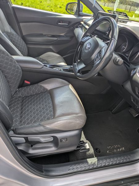 Toyota C-HR SOL /AUTO/  NEW NCT O3/28 385478523