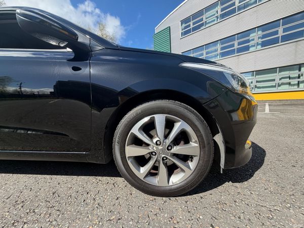 Hyundai i20 1.2 Active Deluxe Edition 385478751