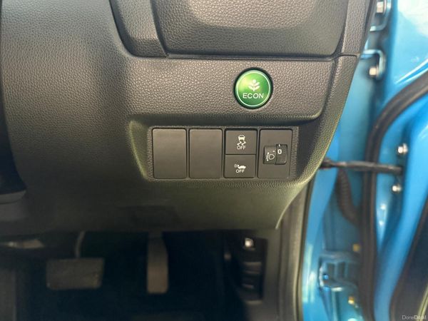 2014 Honda Fit/ JAZZ  Automatic 385406295