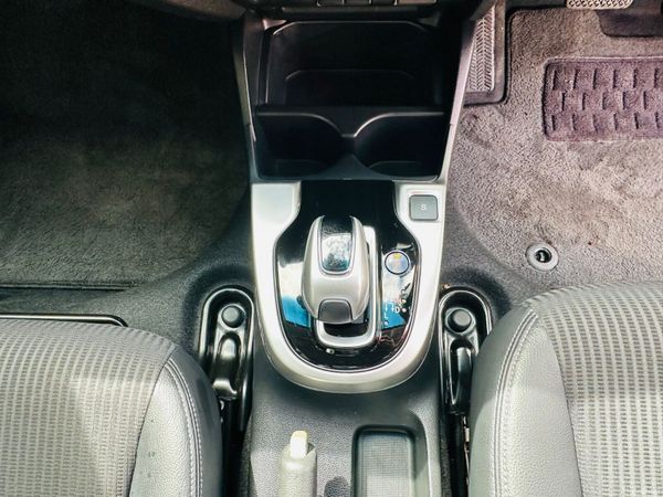 HONDA FIT 2017 LEATHER TOPSEPCS 36K KM ONLY 385422743