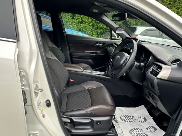 TOYOTA C-HR 2018  PETROL HYBRID  AUTOMATIC 🔥 385425445
