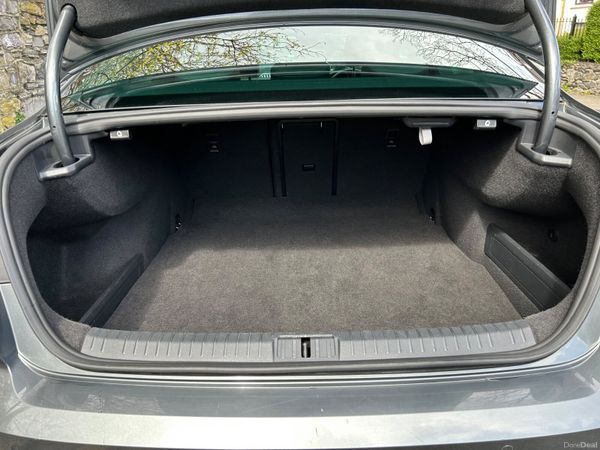 2015 VOLKSWAGEN PASSAT AUTOMATIC HIGHLINE 385439639