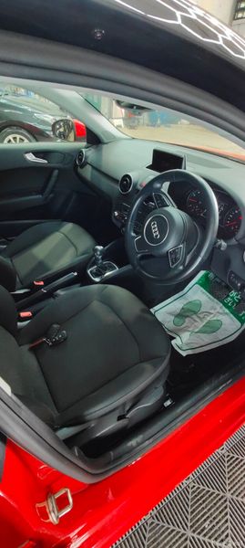 2015 Audi A1 1.0 Petrol Automatic 2 Tone color 385544869