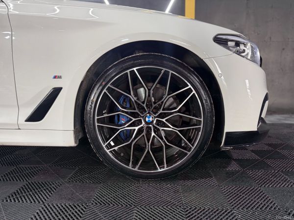 ◼️2017 BMW 530e M-SPORT◼️ 385518117