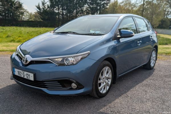 TOYOTA AURIS D4D LUNA/ REVERSE CAMERA 385645281