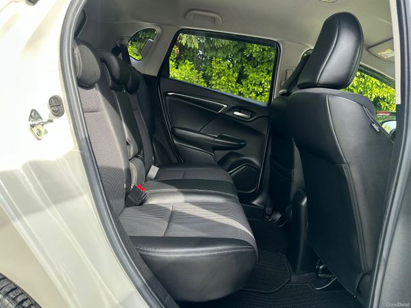 HONDA FIT 2018 77000 KM LEATHER TOPSPECS 385676421