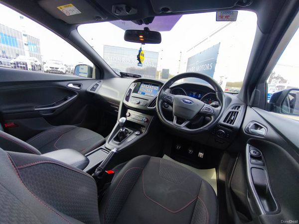 Ford Focus 2018 1.0 EcoBoost 125PS ST-Line 385603807