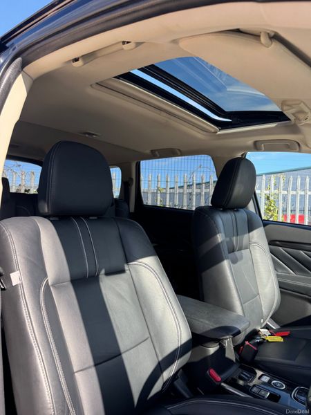 Mitsubishi Outlander 2017 hybrid 385603925