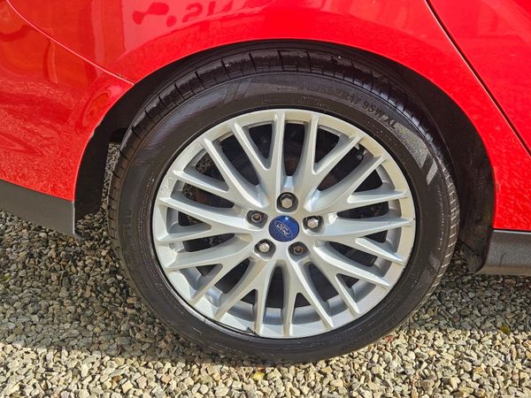 2013 Ford Focus 1.0 Petrol Hatchback Nct 04/27 385607345