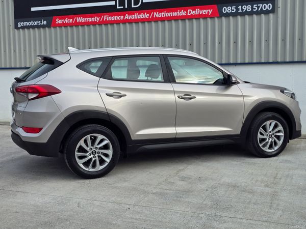 162* HYUNDAI TUCSON 1.7 CRDI SE NAV NICE SPEC 385614497
