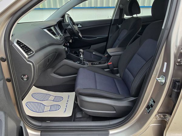 162* HYUNDAI TUCSON 1.7 CRDI SE NAV NICE SPEC 385614525