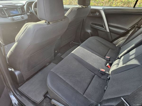 Toyota RAV4 2016 385615545
