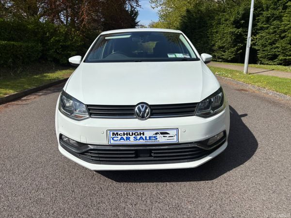 Volkswagen Polo 2015 385740467