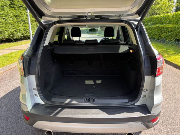 Ford Kuga 2017 385744295