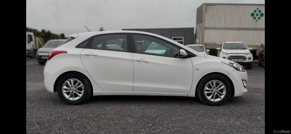 Hyundai i30 2015 1.6 diesel tax & nct 385755553
