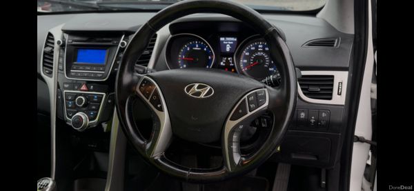 Hyundai i30 2015 1.6 diesel tax & nct 385755561