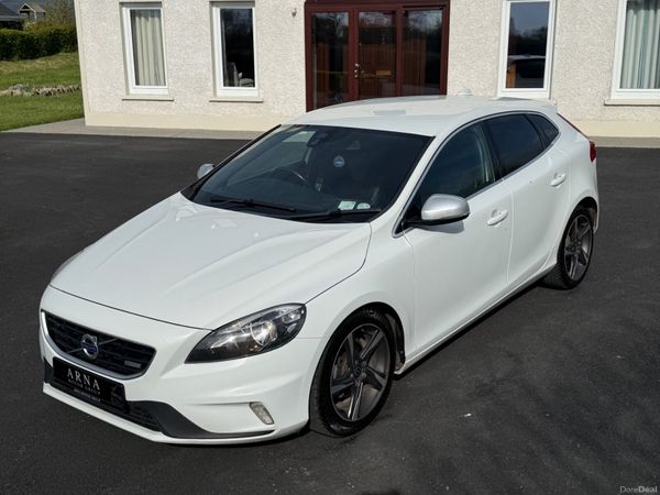 2014 Volvo V40 R-Design 385764075