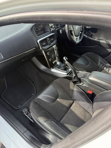 2014 Volvo V40 R-Design 385764167