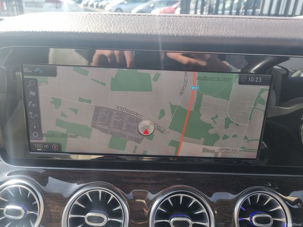 Mercedes-Benz E-Class 2018 385766113