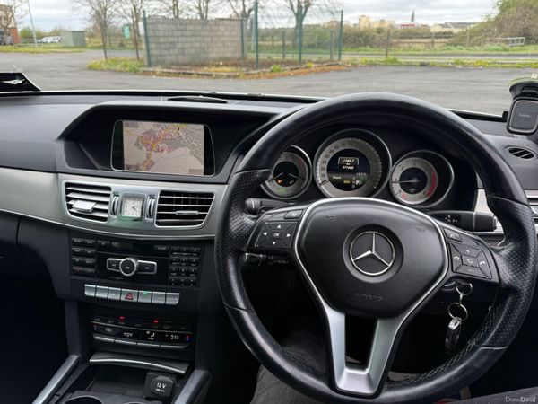 2014 Mercedes-Benz E-Class E220 CDI Elegance Sport 385702245