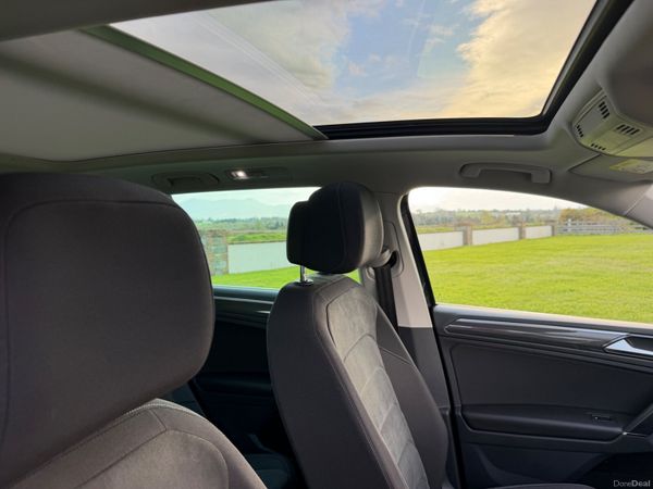 Volkswagen Tiguan 2.0 150 BHP 4 WD 385712473