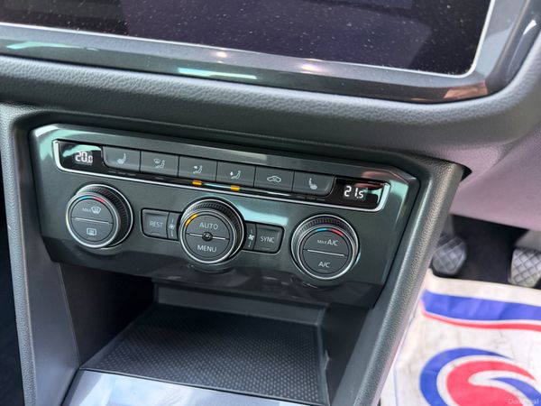 Volkswagen Tiguan 2.0 150 BHP 4 WD 385712481