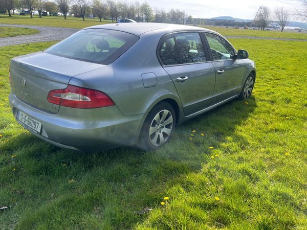 Skoda Superb 2012 Trade Sale 385734811