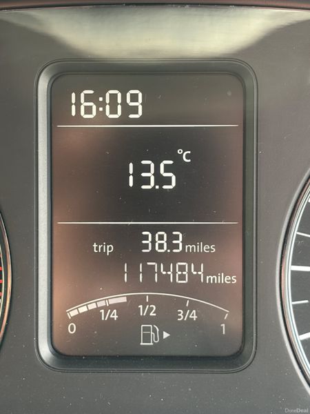 Volkswagen Polo 2011 385735523