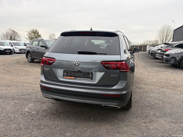 Volkswagen Tiguan Allspace DSG 385854487