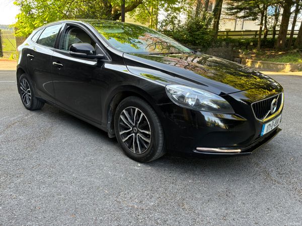 Volvo V40 2017 385876797