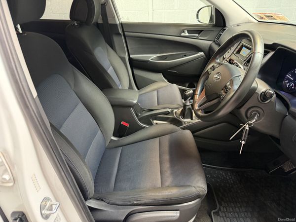 2016 HYUNDAI  TUCSON 385816531