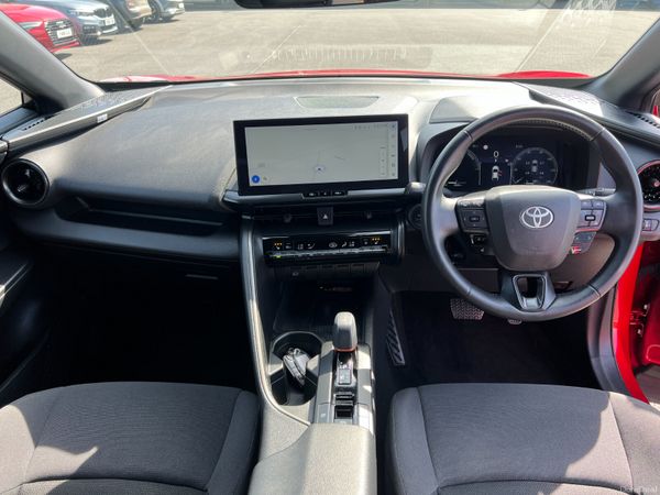 2024 (242) Toyota CH-R Design 1.8 CVT Hybrid 385831111