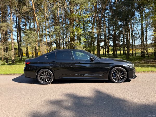 BMW 5-Series 2023 X Drive MSPORT 385990921