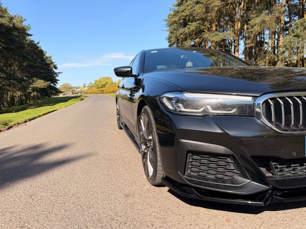 BMW 5-Series 2023 X Drive MSPORT 385990925