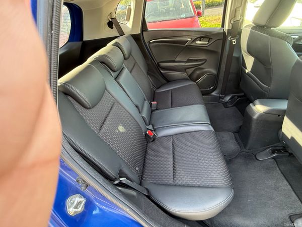 2015 Honda Fit 1.5 Hybrid Automatic,Too Specs 385901163