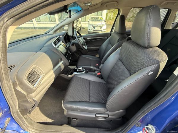 2015 Honda Fit 1.5 Hybrid Automatic,Too Specs 385901165