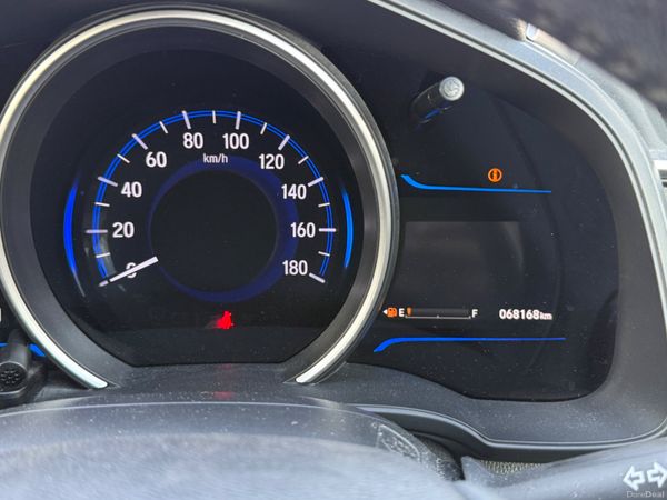 2015 HondaJAZZ/ Fit 1.5 Hybrid Automatic 385908445