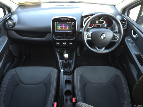 171 Renault Clio  1.1 Petrol Manual 385909045