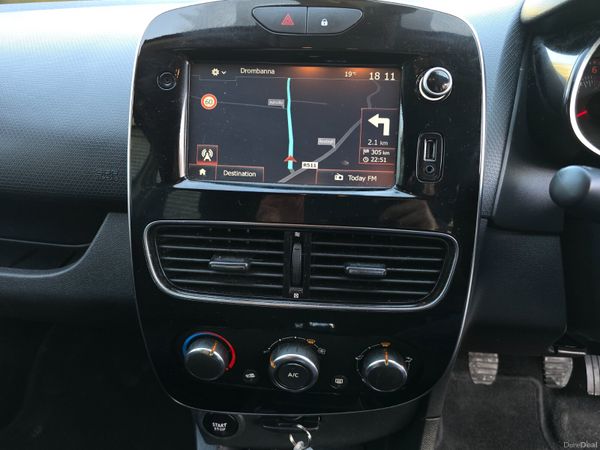 171 Renault Clio  1.1 Petrol Manual 385909049