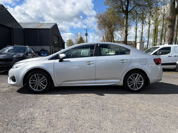 Toyota Avensis 385909589